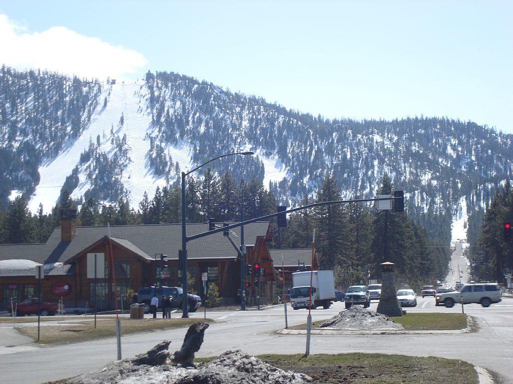 سووث لاك تاهوي Heavenly Ski Run Cottage المظهر الخارجي الصورة